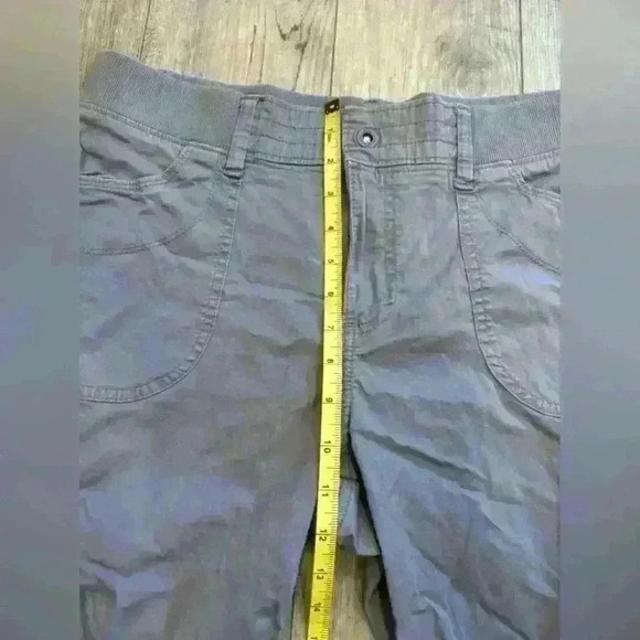 Lee related fit mid rise capri pants size 12 - Picture 2 of 5